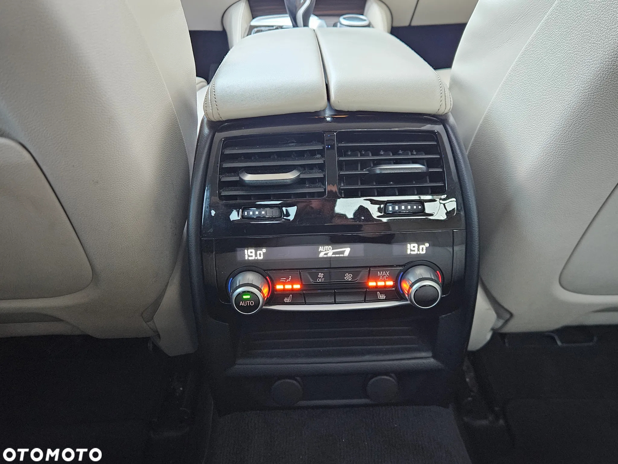 BMW Seria 5 530i GPF xDrive Luxury Line - 10