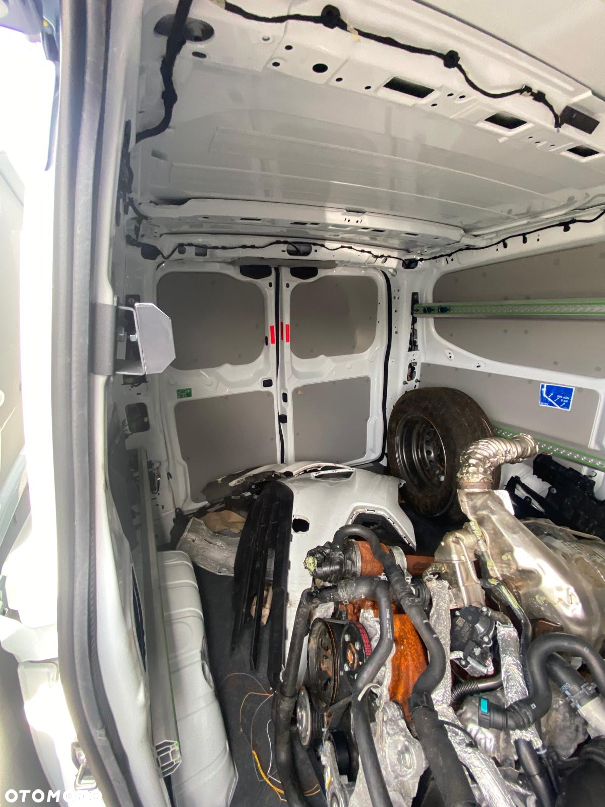 Ford Transit custom - 23