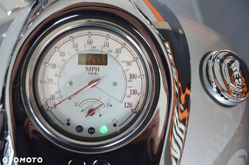 Yamaha Road Star - 35