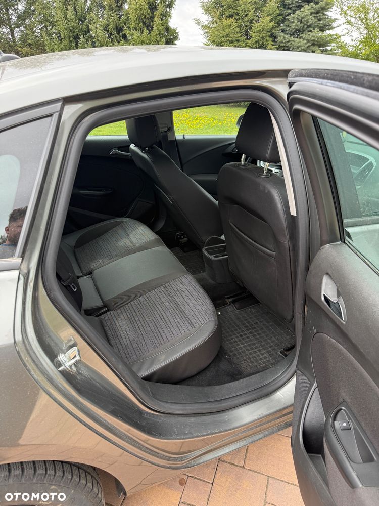 Opel Astra 1.4 T EU6 - 9