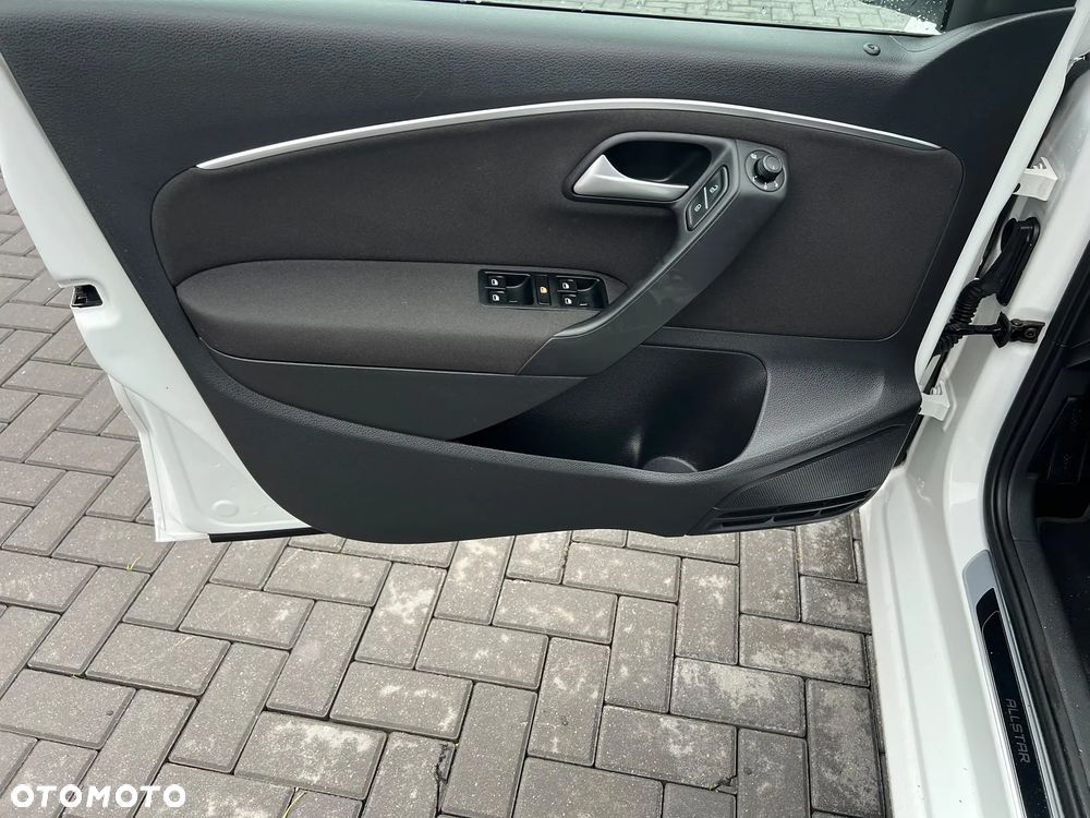 Volkswagen Polo 1.2 TSI Blue Motion Technology Allstar - 19