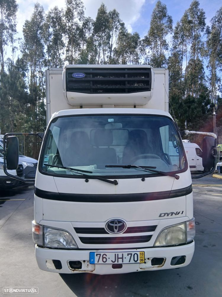 Toyota DYNA - 1