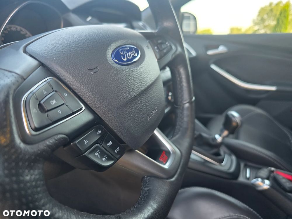 Ford Focus - 19