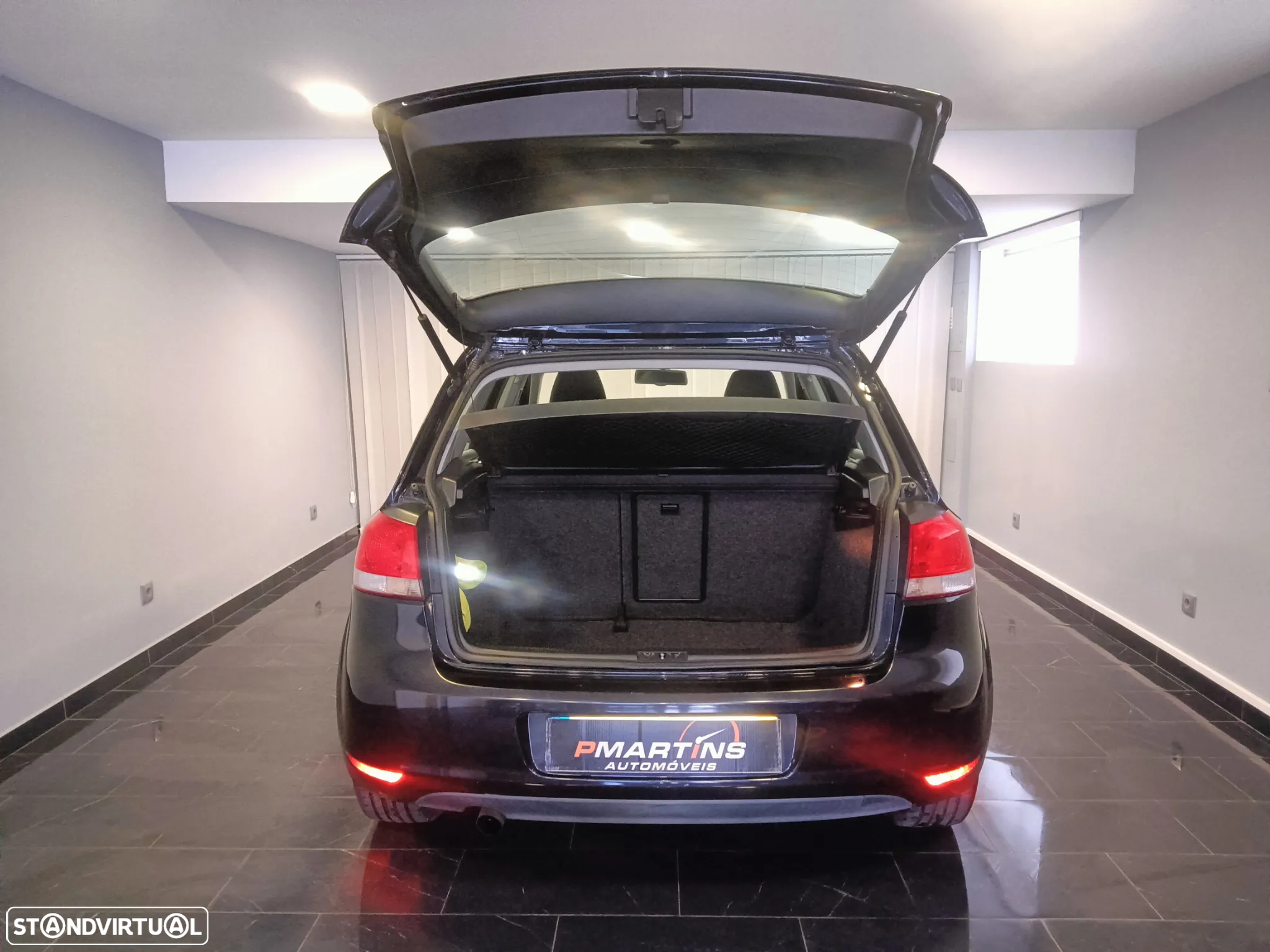 VW Golf 1.6 TDi Confortline - 6