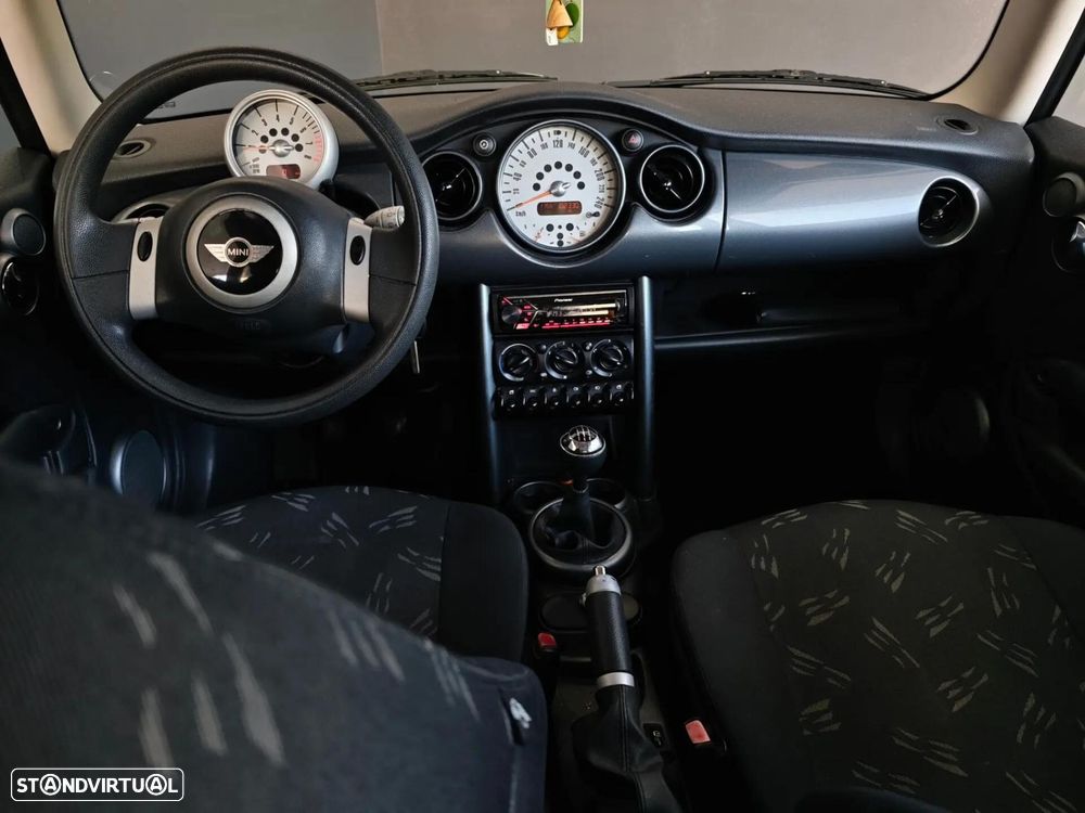MINI 3 Portas - 32