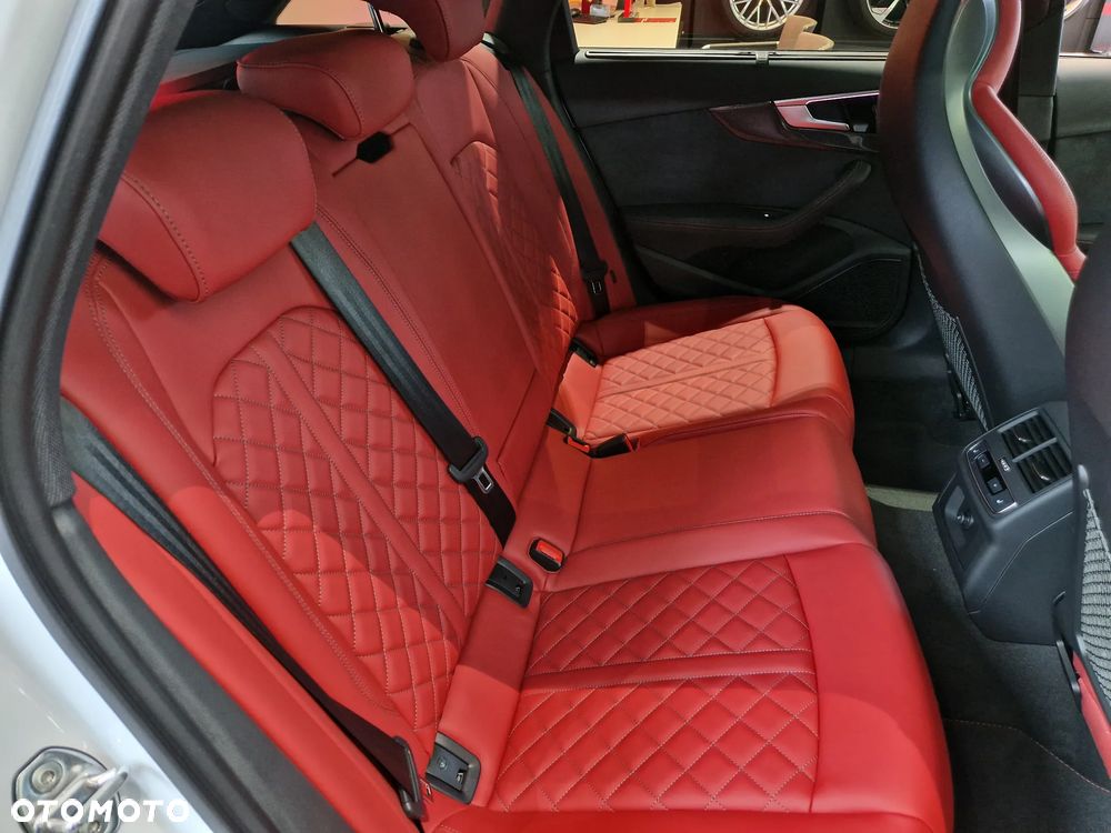 Audi S4 Avant - 12