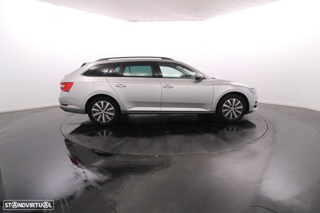 Skoda Superb Break 2.0 TDI Ambition - 9