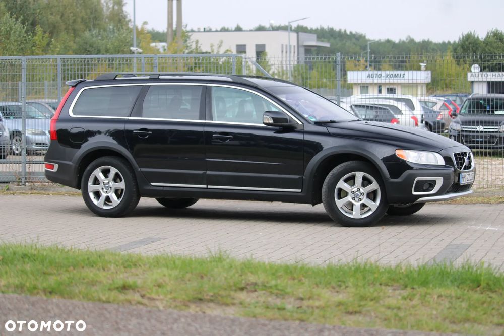 Volvo XC 70 D5 AWD Summum - 4