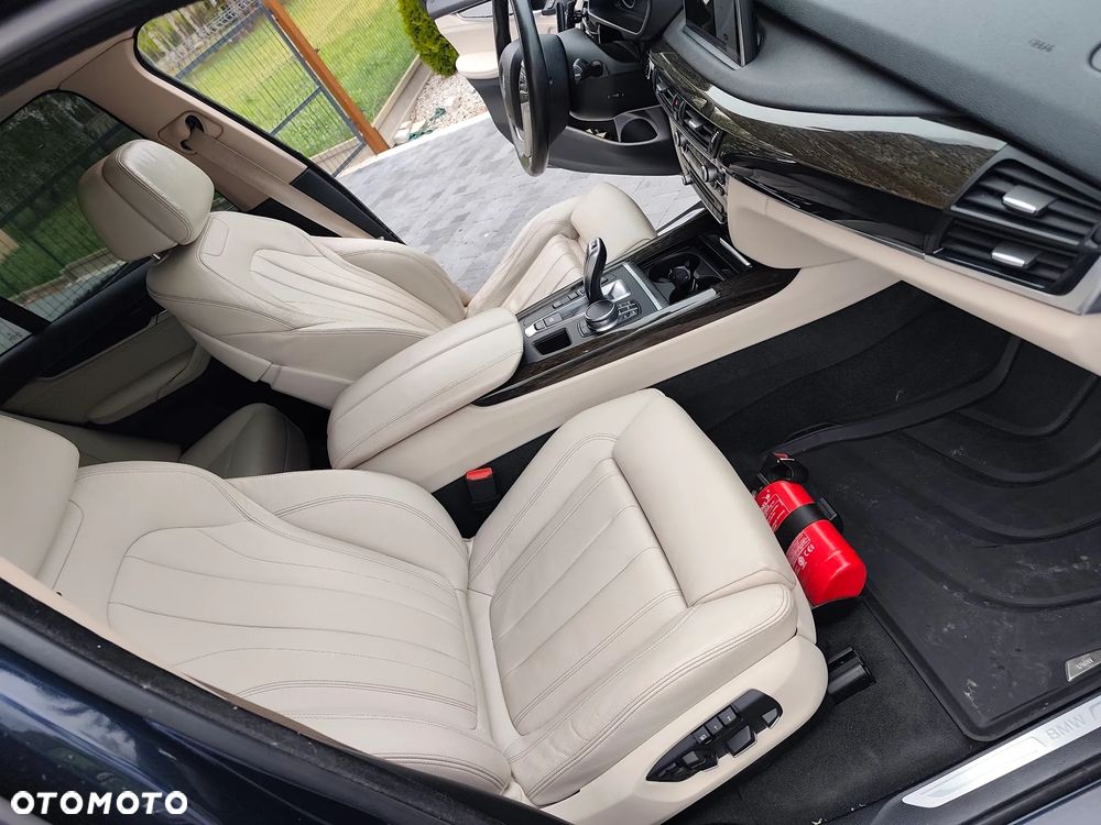 BMW X5 xDrive25d - 16