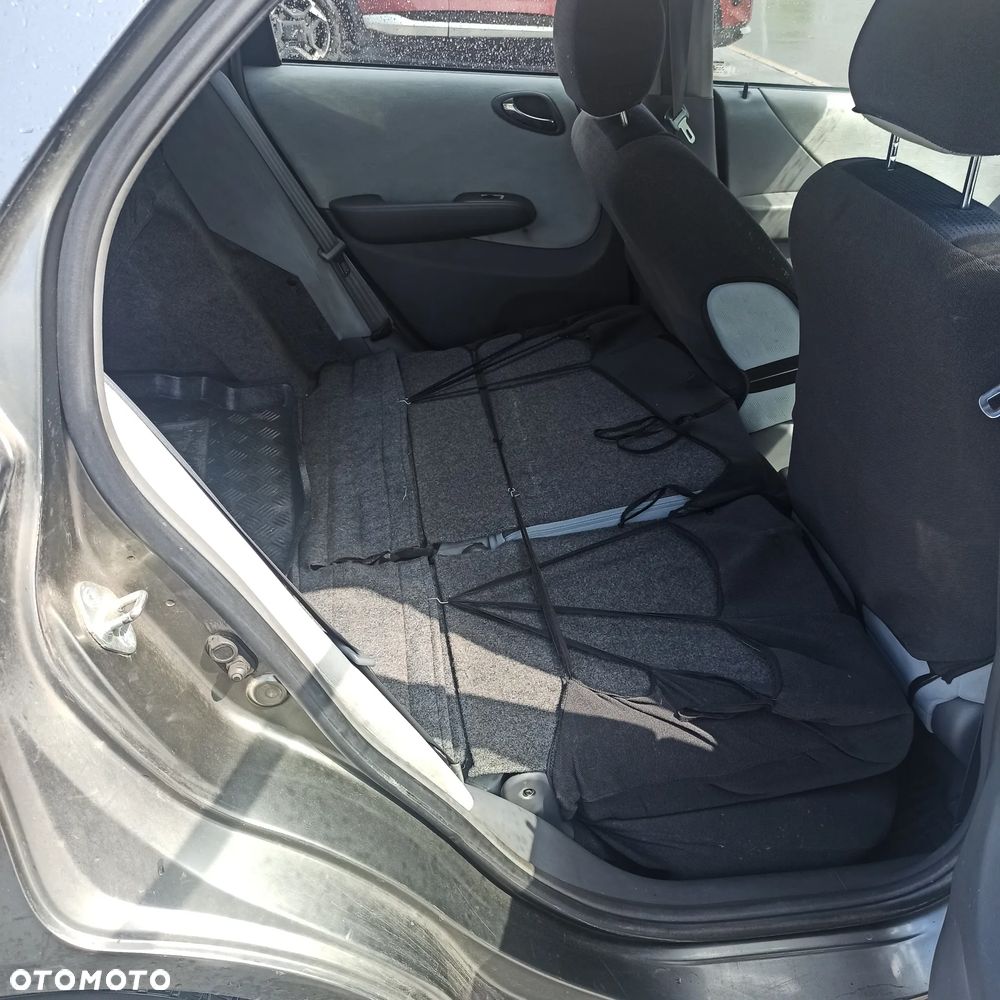 Honda City 1.4 Comfort - 26