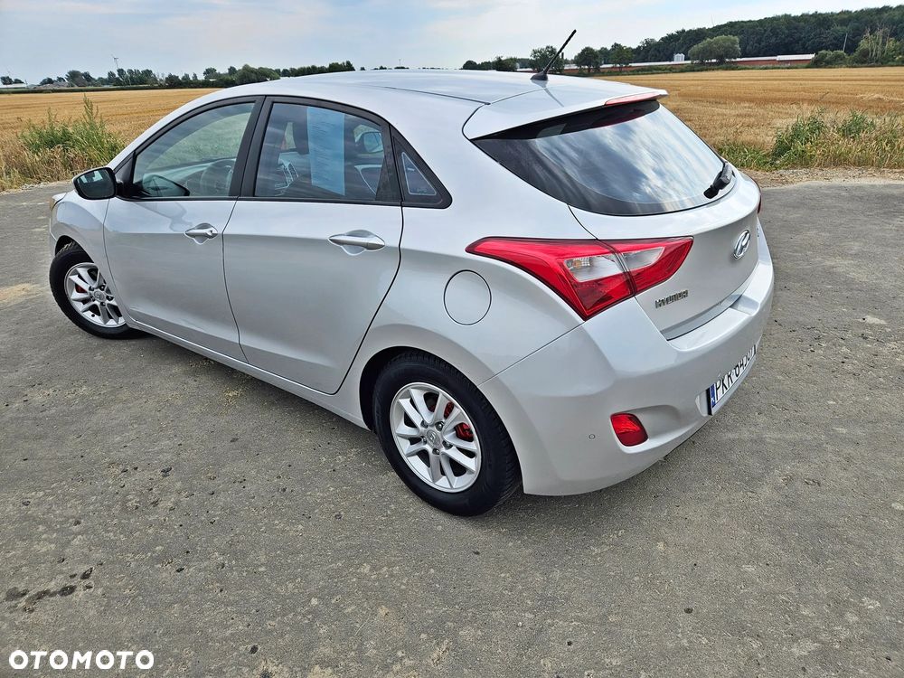 Hyundai i30 1.6 Automatik Style - 24