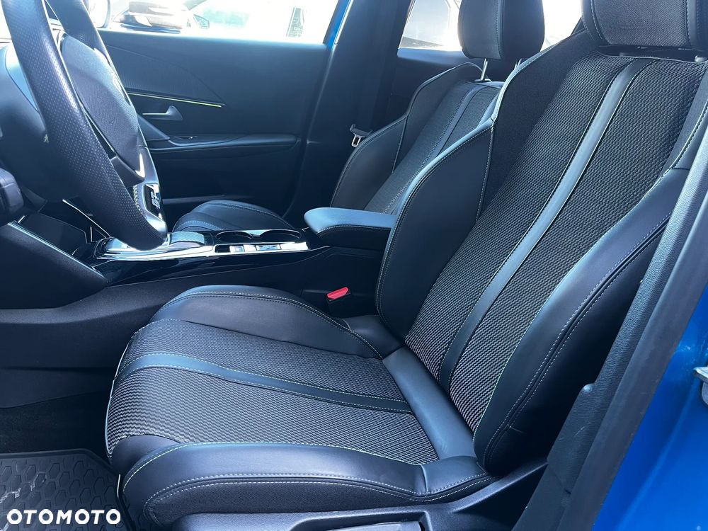 Peugeot 2008 1.2 PureTech GT S&S EAT8 - 11
