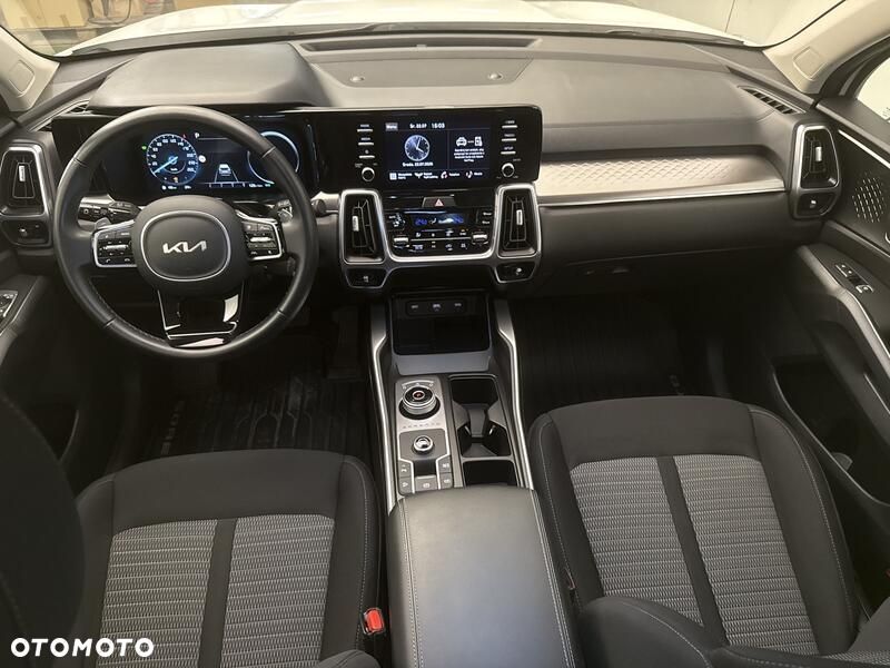 Kia Sorento 1.6 T-GDI HEV M - 22