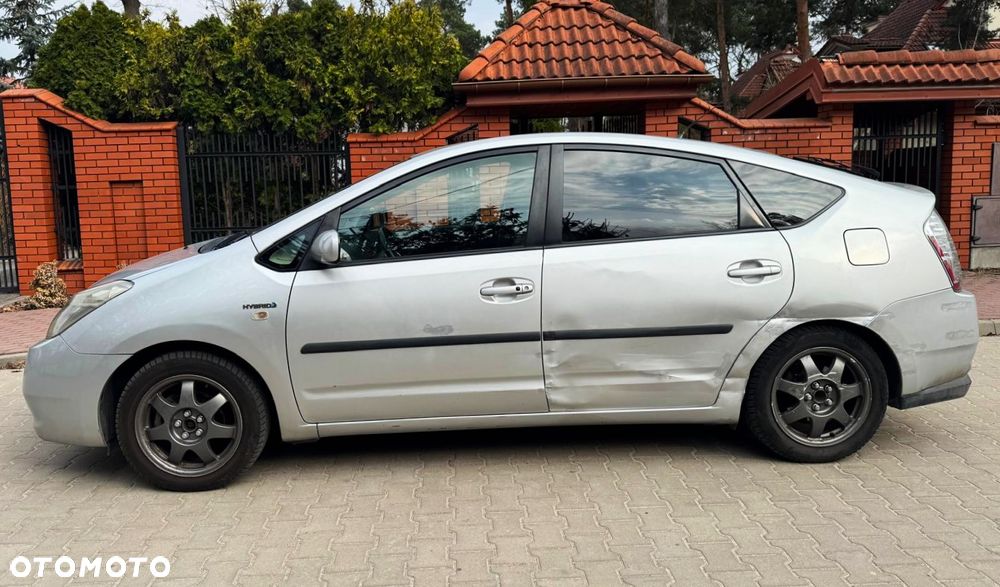 Toyota Prius 1.5 VVT-i Sol (nav) - 3