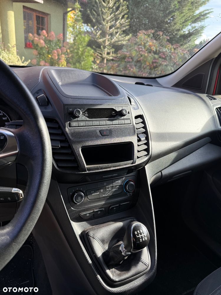 Ford Tourneo Connect - 15