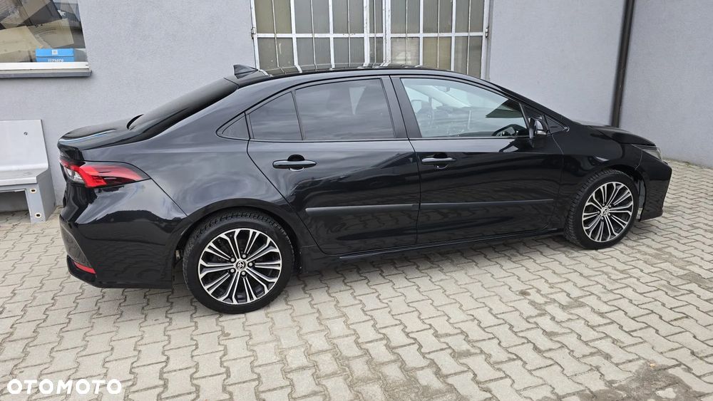 Toyota Corolla - 10