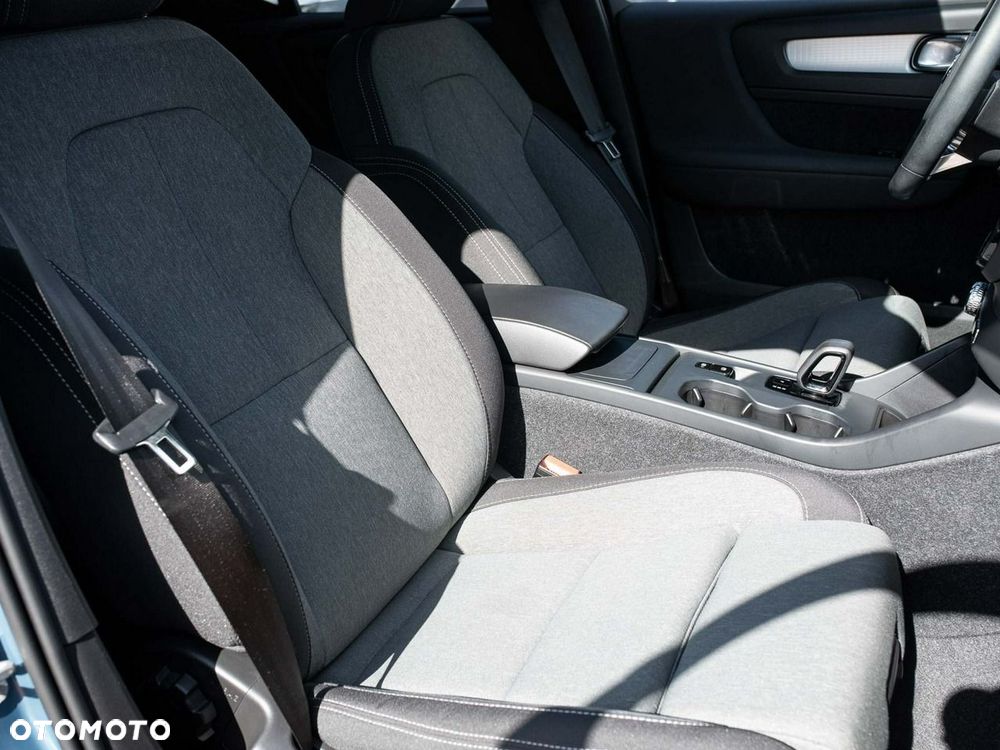 Volvo XC 40 B3 Core - 31