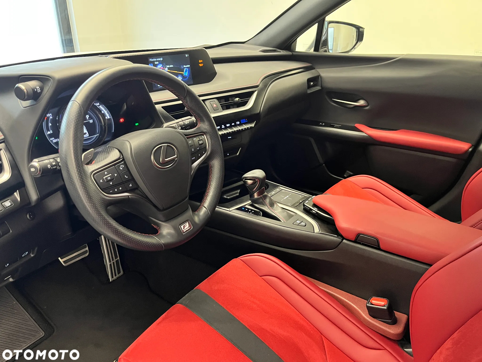 Lexus UX 250h GPF F Sport 2WD - 6