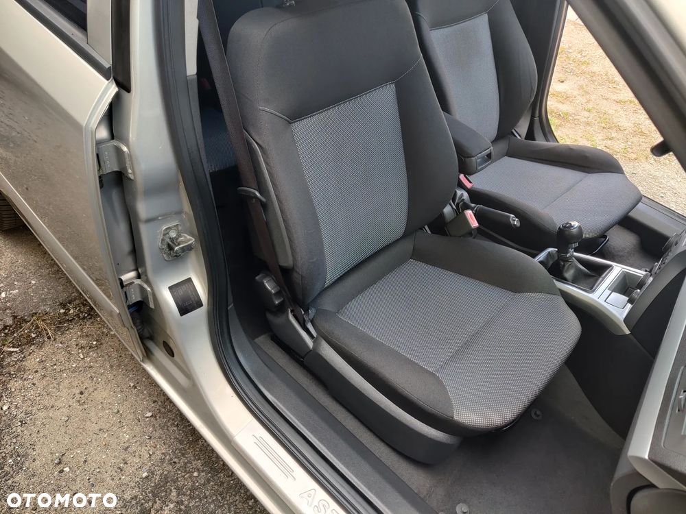 Opel Astra 1.6 Color Edition - 25