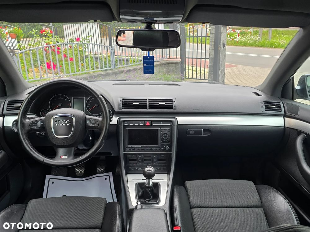 Audi A4 Avant 2.0 TDI - 20