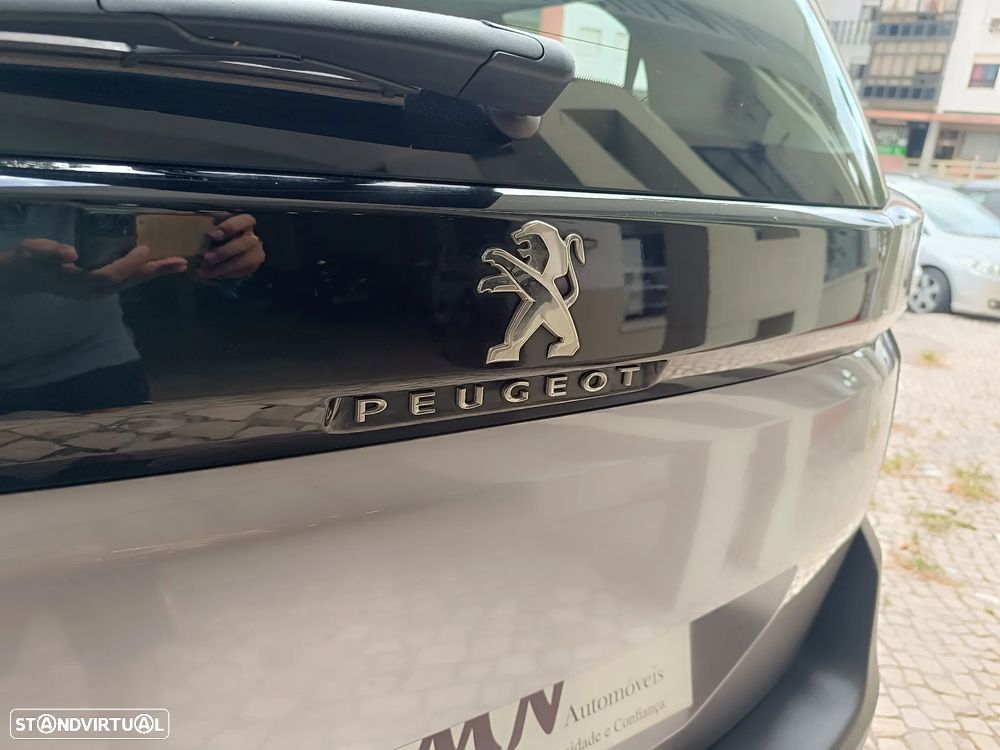 Peugeot 5008 PureTech 130 EAT8 Stop & Start Active Pack - 17