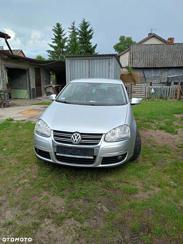 Volkswagen Jetta 1.9 TDI Comfortline - 1