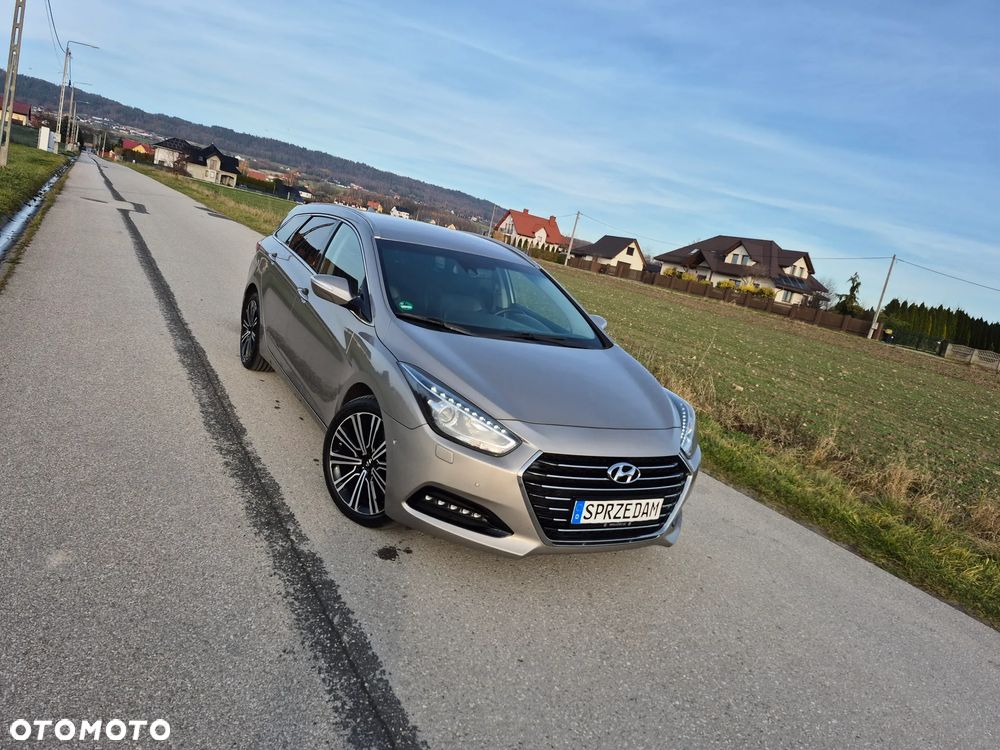 Hyundai i40 Kombi 1.7 CRDi DCT Premium - 29