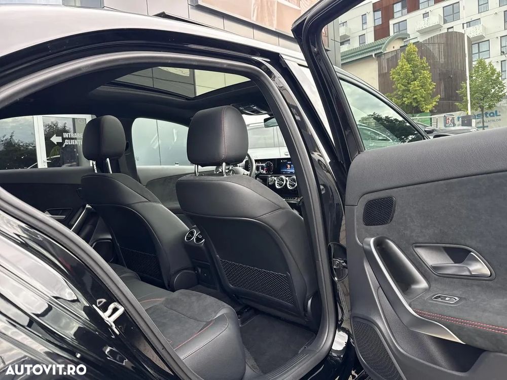 Mercedes-Benz A 200 MHEV 7G-DCT Sedan - 16