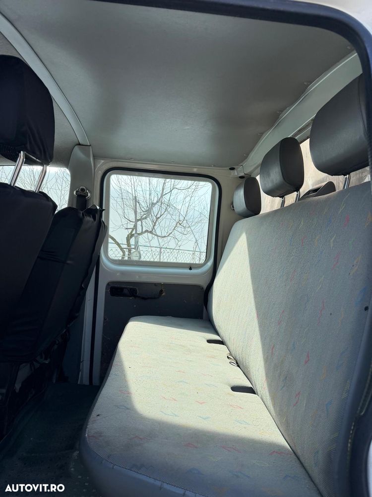 Volkswagen Transporter - 7