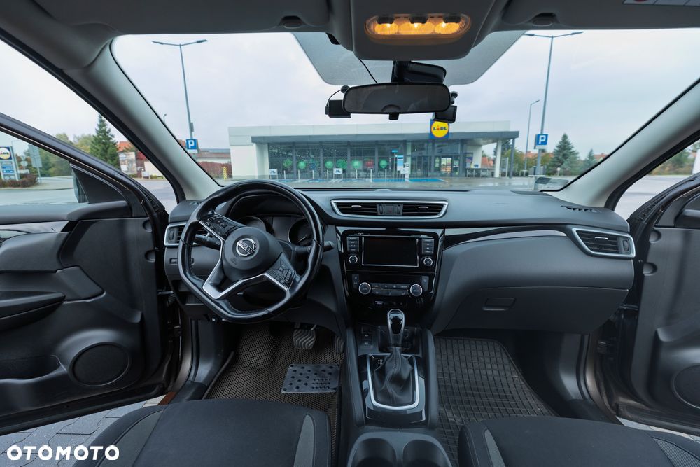 Nissan Qashqai - 11