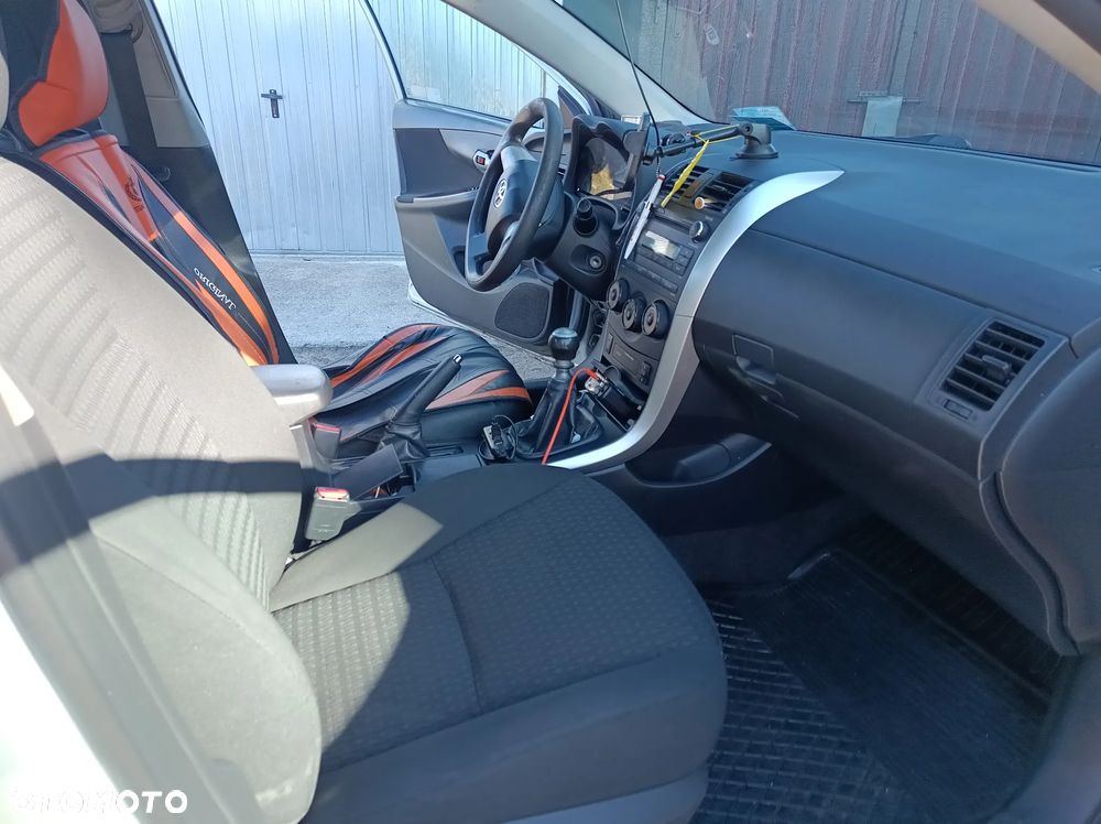 Toyota Corolla 1.4 D-4D Life - 1