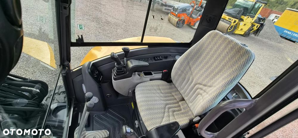 Volvo ECR 50D - 16