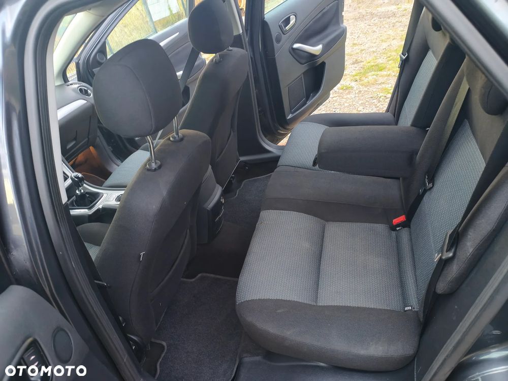 Ford Mondeo - 11