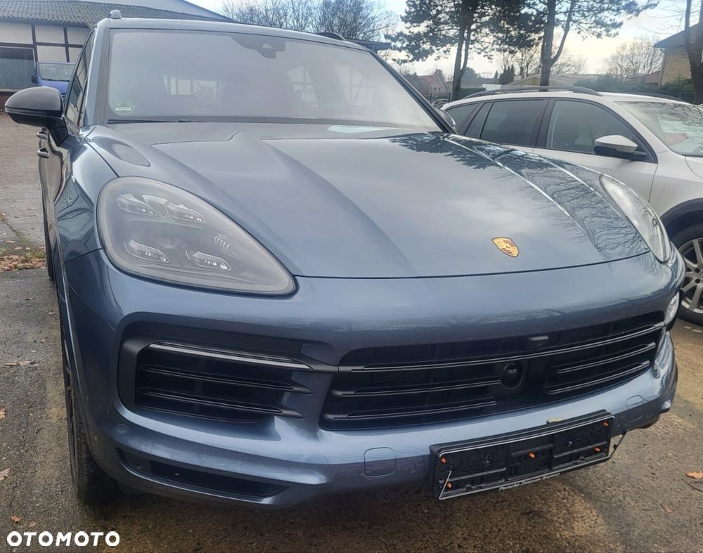Porsche Cayenne - 3