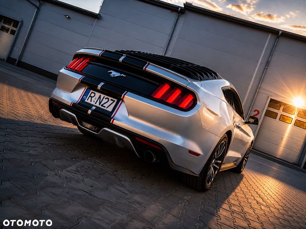 Ford Mustang - 15