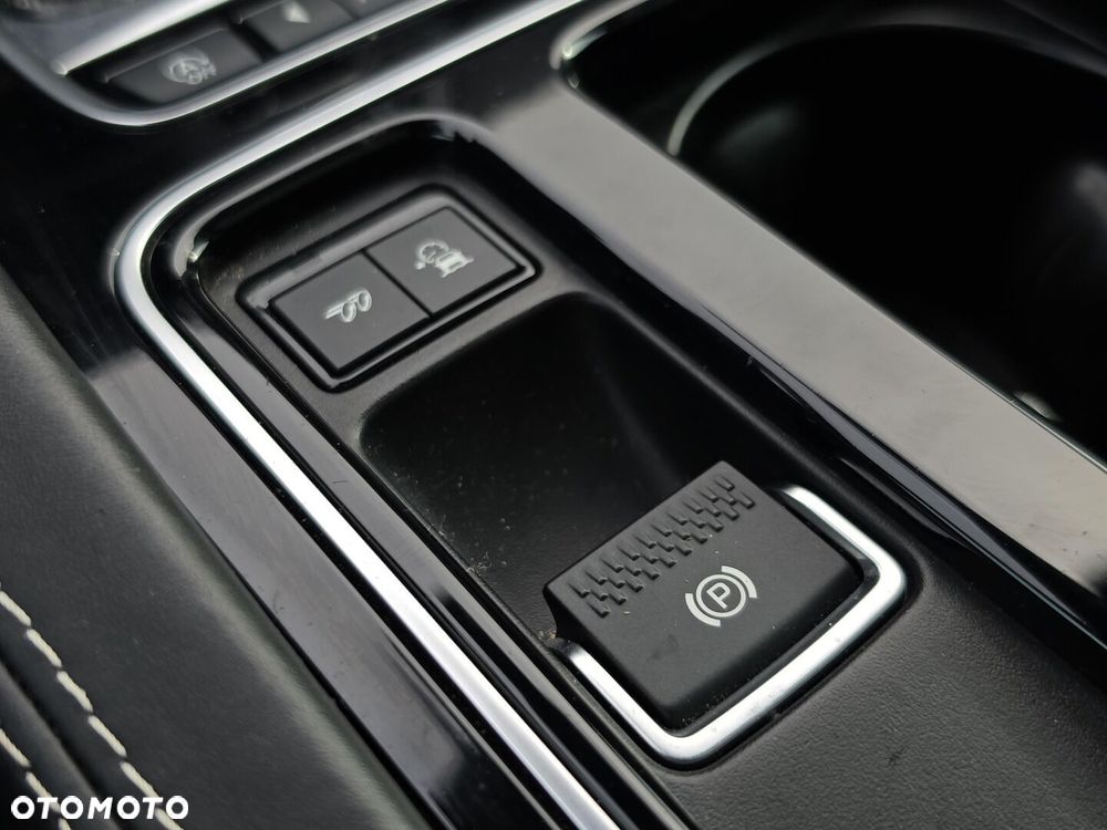 Jaguar F-Pace 5.0 V8 S/C AWD SVR - 30