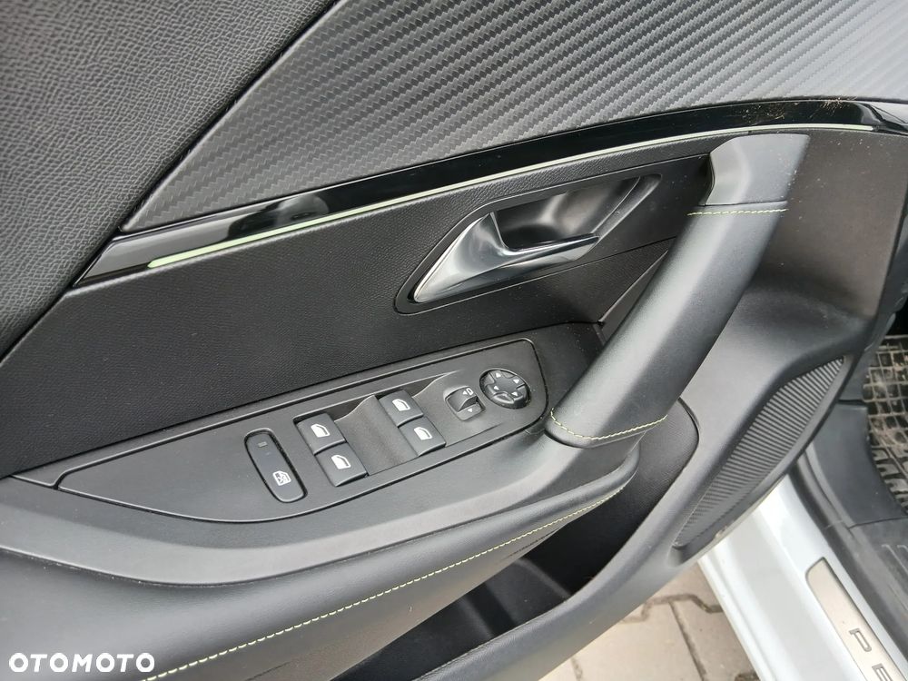 Peugeot 2008 1.2 PureTech GT S&S EAT8 - 15