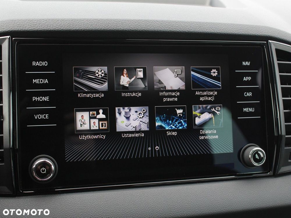 Skoda Karoq 1.5 TSI ACT Selection DSG - 25
