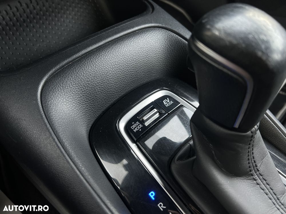 Toyota Corolla 1.8 HSD Dynamic - 15