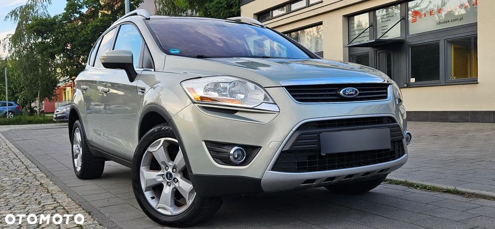 Ford Kuga 2.0 TDCi 4x4 Titanium - 24
