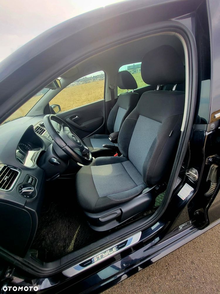 Volkswagen Polo - 13
