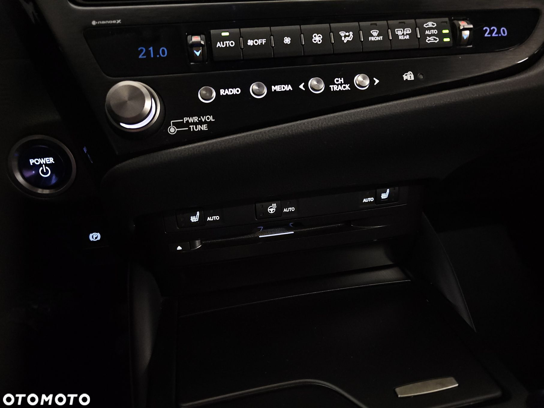 Lexus ES - 23