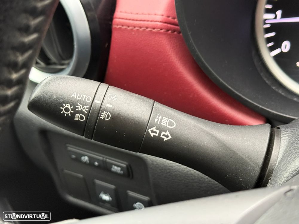 Nissan Micra 0.9 IG-T BOSE Limited Edition S/S - 25