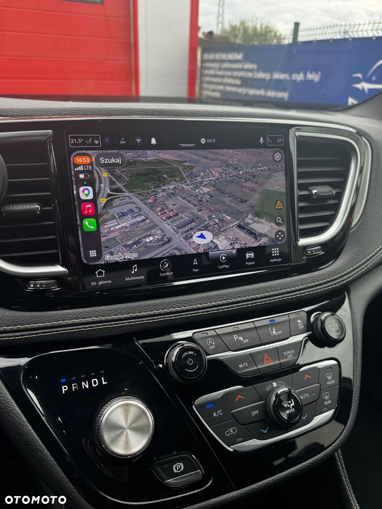 Chrysler Pacifica - 10