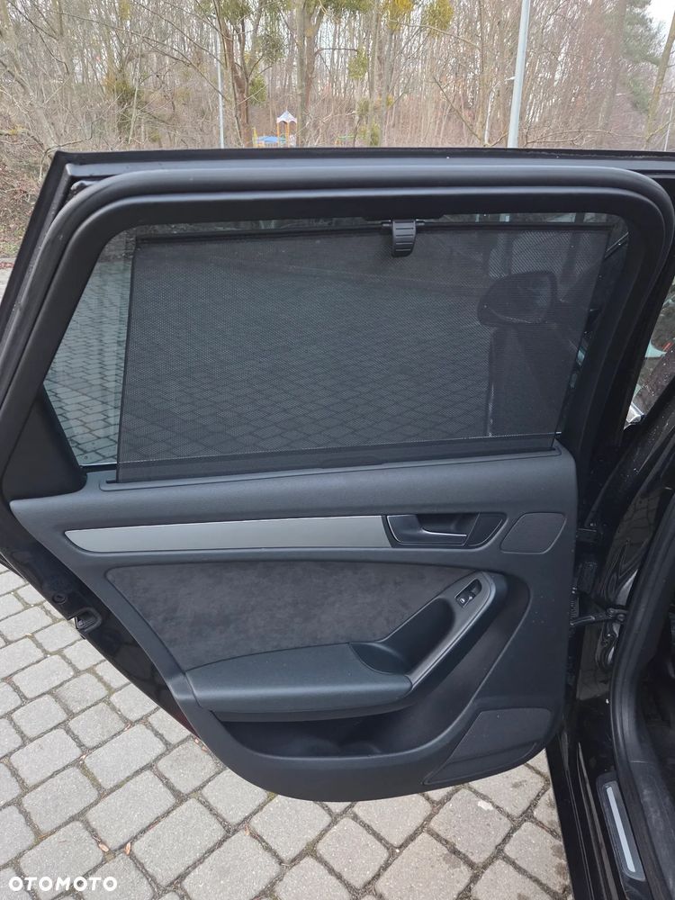 Audi A4 Avant 2.0 TDI DPF Ambiente - 9