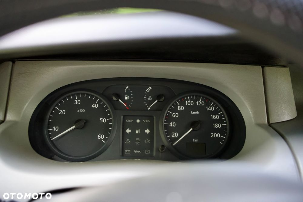 Renault Trafic - 15