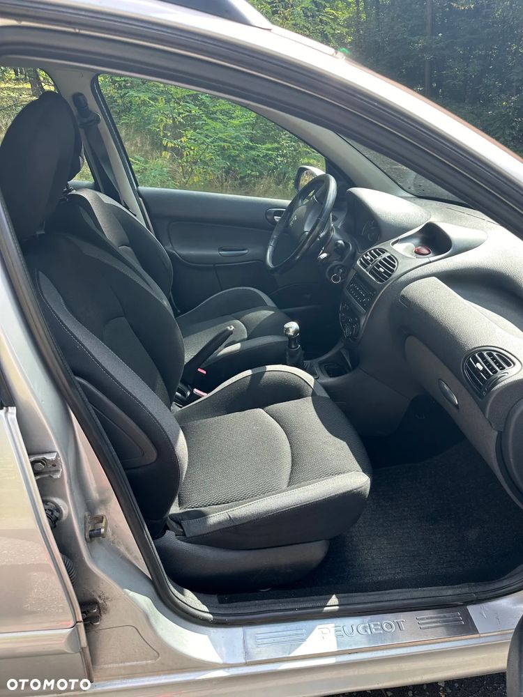 Peugeot 206 SW 75 JBL - 10