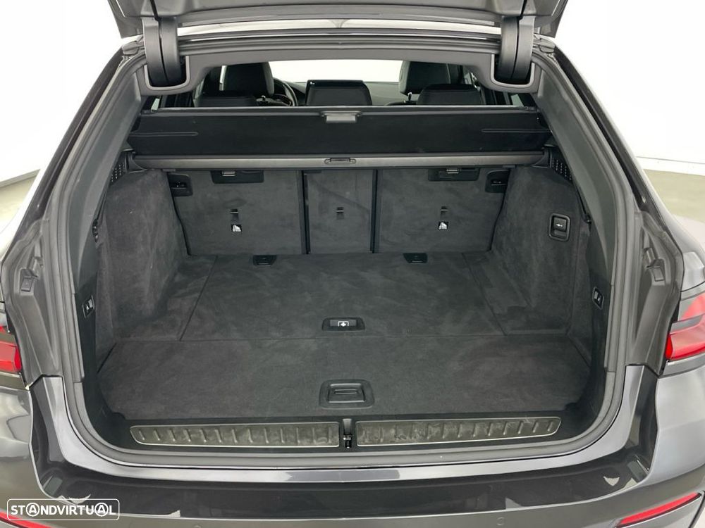 BMW 520 d Pack Desportivo M Auto - 13
