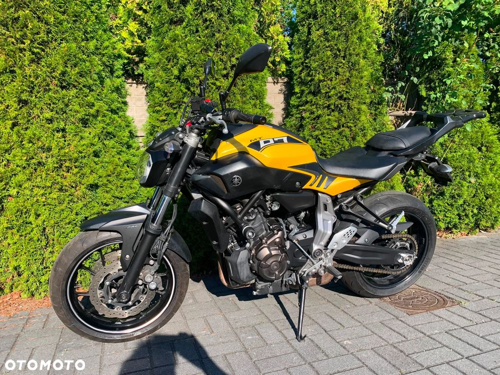 Yamaha MT - 9