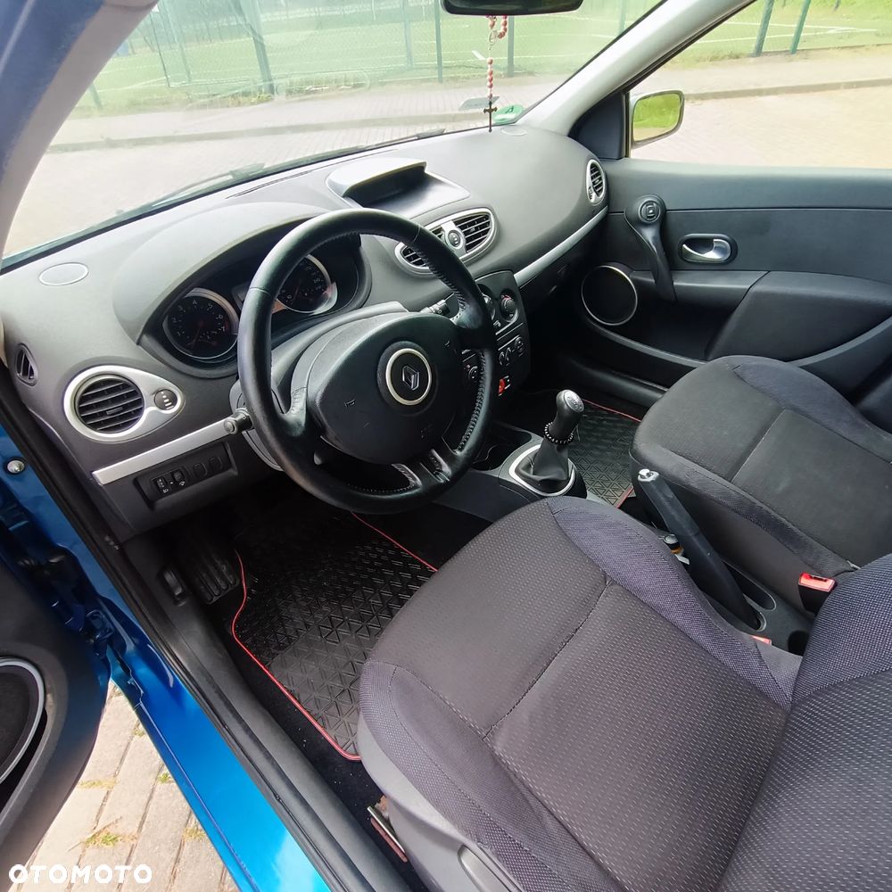 Renault Clio 1.6 16V Exception - 14